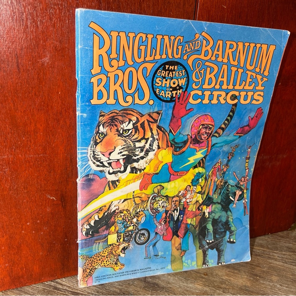 Colorful Circus Themed Notebook - Picture 4 of 13